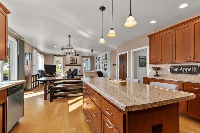 1464 Plains Avenue, House other with 4 bedrooms, 4 bathrooms and null parking in NEENAH WI | Image 22