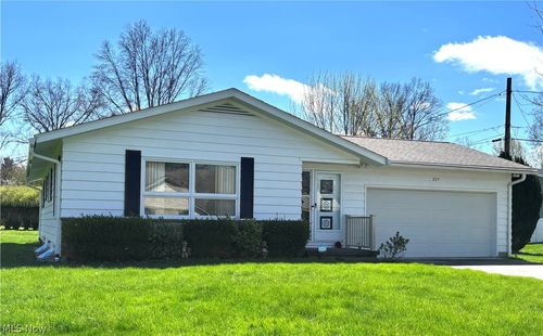 225 6th St, Columbiana, OH, 44408-1007 | Card Image