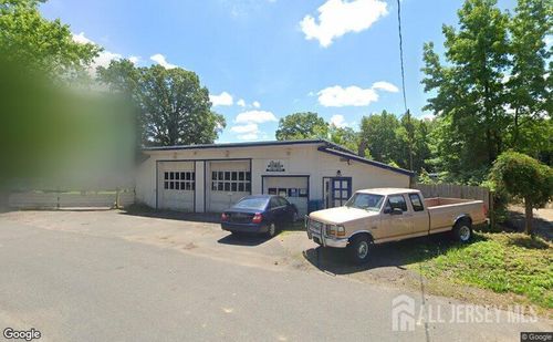 845 Forrest Ave, South Amboy, NJ, 08879-2853 | Card Image