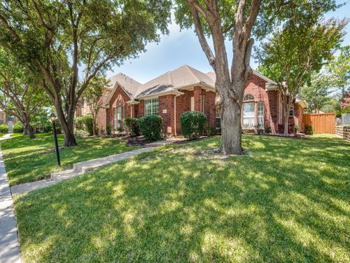 9703 Raven Ln, Irving, TX, 75063-5017 | Card Image