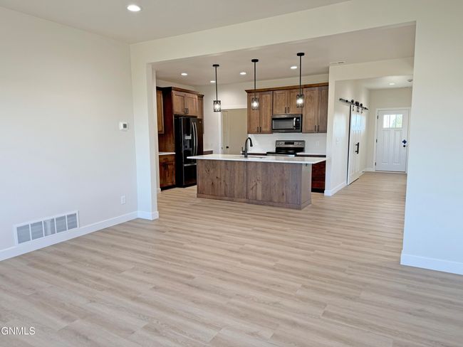 2912 Peach Tree Dr, Townhouse with 2 bedrooms, 2 bathrooms and null parking in Bismarck ND | Image 42