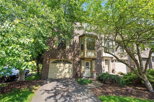 617 Woodcrest Dr, Pittsburgh, PA, 15205-1513 | Card Image