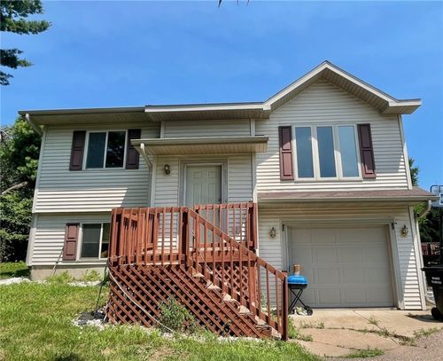 903 28th Ave N, Menomonie, WI, 54751-1049 | Card Image