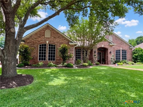 2215 Fox Glen Ln, Temple, TX, 76502-7904 | Card Image