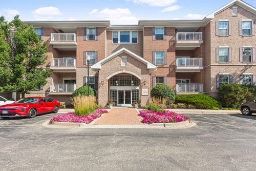 unit-207-2676 Stone Cir, Geneva, IL, 60134-1060 | Card Image