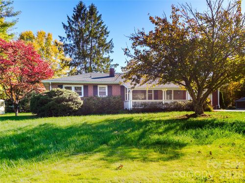 203 Oak Grove Rd, East Flat Rock, NC, 28726-2909 | Card Image