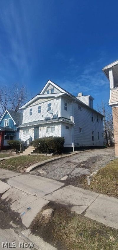 View of front of home | Image 1