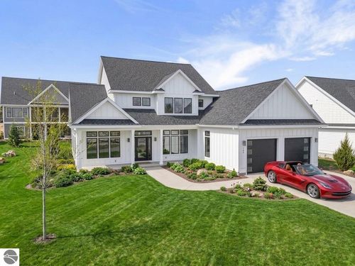 103 Vineyard Ridge Dr, Traverse City, MI, 49686-1897 | Card Image