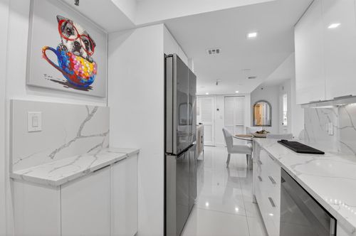 apt-4083-6815 Willow Wood Dr, Boca Raton, FL, 33434-3514 | Card Image