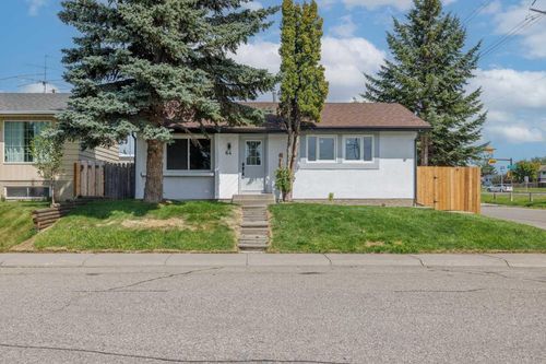 64 Malvern Crescent Ne, Calgary, AB, T2A5P4 | Card Image
