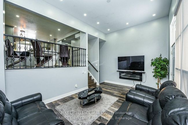 10 - 54 Briar Path, Condo with 4 bedrooms, 2 bathrooms and 1 parking in Brampton ON | Image 9