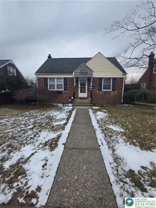 2236 Lincoln St, BETHLEHEM, PA, 18017-4949 | Card Image