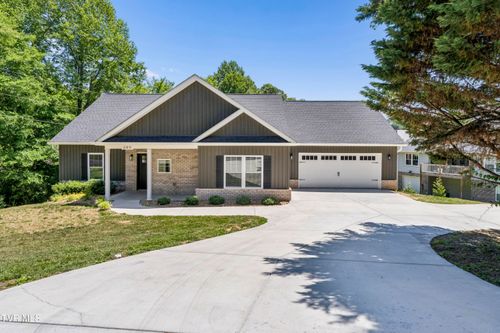 285 Warrior Drive, Kingsport, TN, 37663 | Card Image