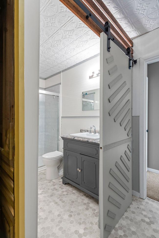 1472 16th Ave SE - Bathroom-Lower | Image 25