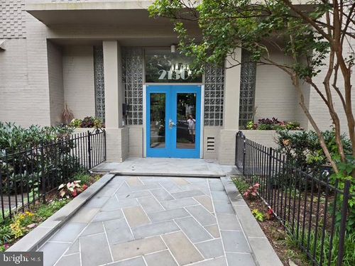 4c-2130 N St Nw, WASHINGTON, DC, 20037-3046 | Card Image