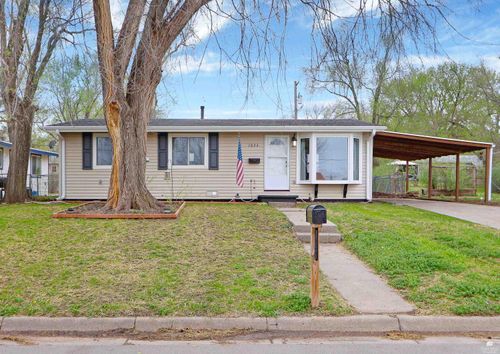 1824 Elmdale Ave, Junction City, KS, 66441-1973 | Card Image
