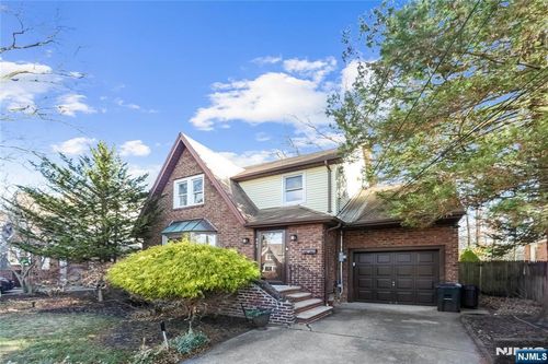 843 Belle Ave, Teaneck, NJ, 07666-2552 | Card Image