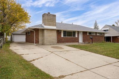 5724 Rousseau Drive, House other with 3 bedrooms, 2 bathrooms and null parking in Huber Heights OH | Image 3