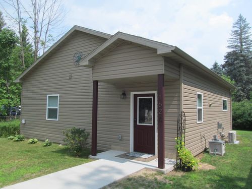 162 Leisure Rd, Cadillac, MI, 49601-9277 | Card Image