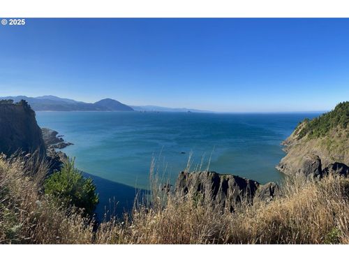 805 King St, Port Orford, OR, 97465 | Card Image