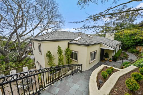 110 Bella Vista Ave, Belvedere, CA, 94920-2466 | Card Image