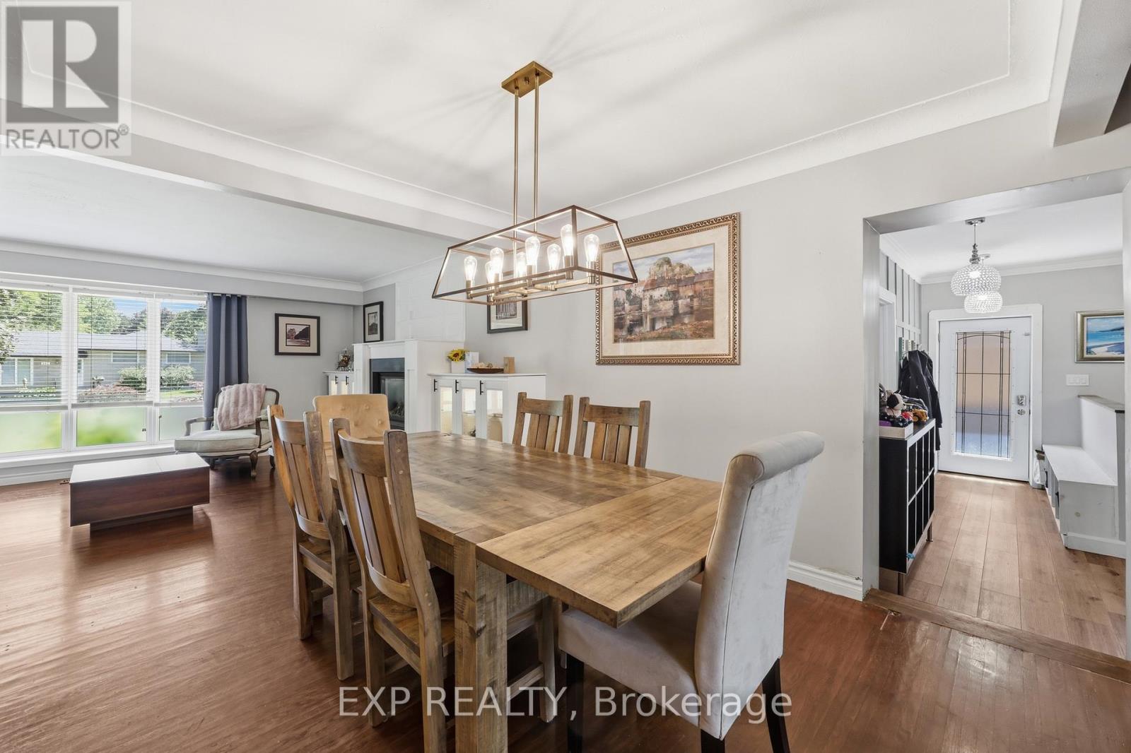 Residential in Hamilton (Meadowlands) 3