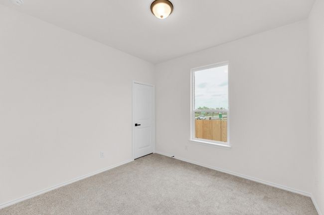 15009 Kiger Mustang Dr, House other with 4 bedrooms, 2 bathrooms and 2 parking in Manor TX | Image 22