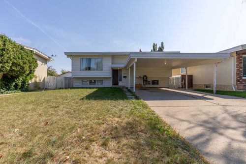 1117 Great Lakes Road S, Lethbridge, AB, T1K3N7 | Card Image
