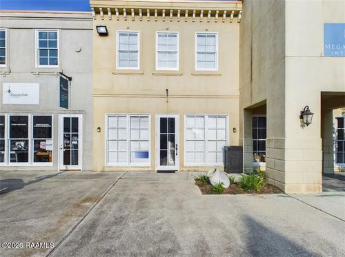 c-820 E Boston Street, Covington, LA, 70433 | Card Image