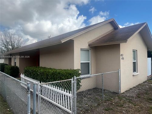 453 E 13th St, Hialeah, FL, 33010-3665 | Card Image