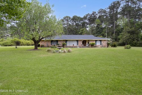 9121 Heather Ln, Moss Point, MS, 39562-9433 | Card Image
