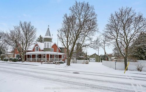 8 John St, L'orignal, ON, K0B1K0 | Card Image