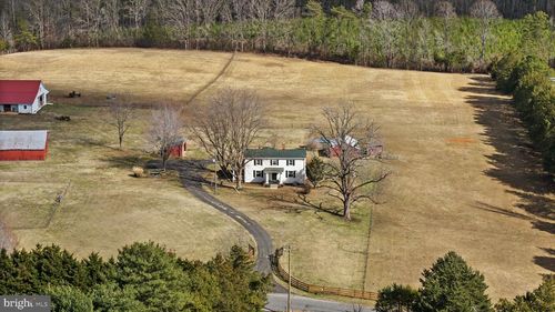 1815 Country Rd, BEAVERDAM, VA, 23015-9567 | Card Image