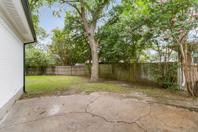 1818 W Belden St, House other with 3 bedrooms, 2 bathrooms and null parking in Sherman TX | Image 25
