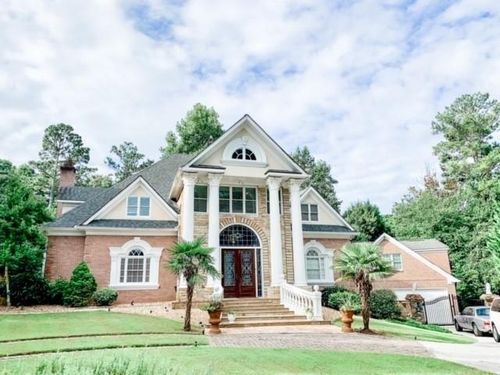 3870 River Mansion Dr, Peachtree Corners, GA, 30096-6147 | Card Image