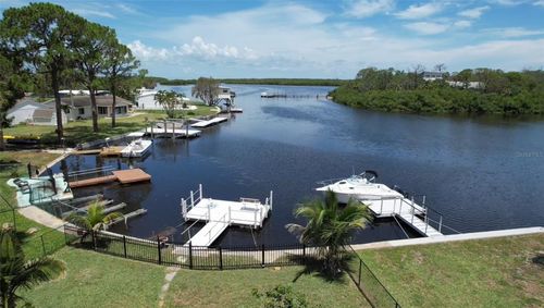 6711 Arroyo Dr, NEW PORT RICHEY, FL, 34652-1523 | Card Image