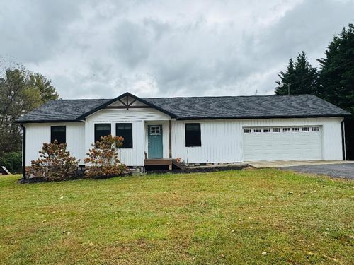 149 Hazelnut Rd, Hillsville, VA, 24343-2069 | Card Image