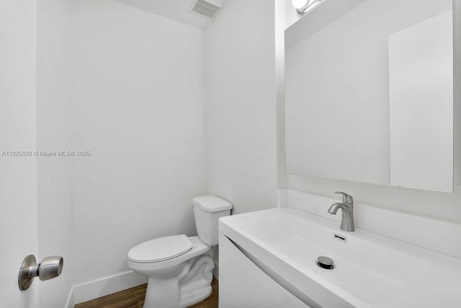 APT-215 - 8261 Sw 128 Th St, Condo with 2 bedrooms, 2 bathrooms and null parking in Pinecrest FL | Image 12