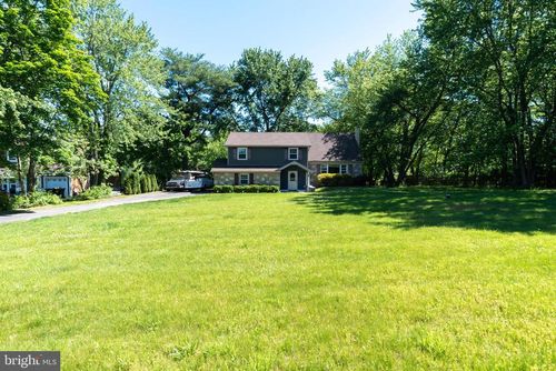 3031 Bristol Rd, Warrington, PA, 18976-1002 | Card Image