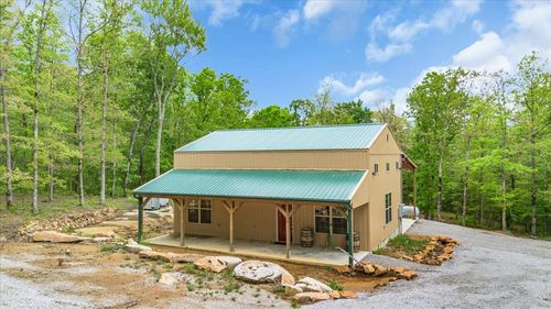 886 Hunters Ridge Dr, Altamont, TN, 37301-2201 | Card Image