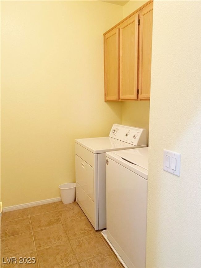 UNIT-202 - 10190 Deerfield Beach Ave, Condo with 2 bedrooms, 2 bathrooms and null parking in Las Vegas NV | Image 18