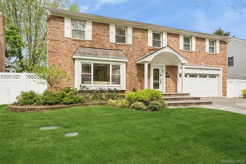 192 Split Rock Rd, Syosset, NY, 11791-2131 | Card Image