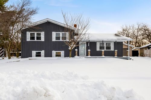 1949 Terri Ln, Schererville, IN, 46375-2630 | Card Image