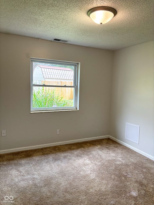 2770 Two Worlds Dr, Condo with 2 bedrooms, 2 bathrooms and null parking in Columbus IN | Image 20