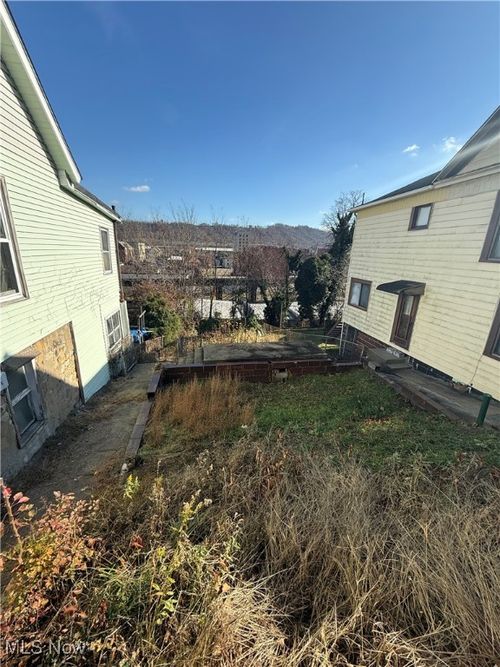 3252 Monroe St, Bellaire, OH, 43906-1635 | Card Image