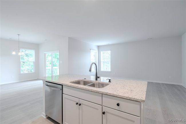 000 Canoe Pointe Loop, House other with 2 bedrooms, 2 bathrooms and null parking in Moseley VA | Image 4