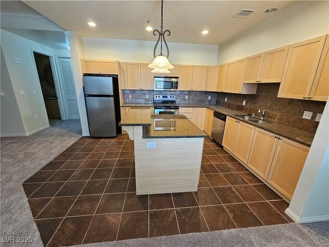 219 - 2455 W Serene Ave, Condo with 2 bedrooms, 3 bathrooms and null parking in Las Vegas NV | Image 5