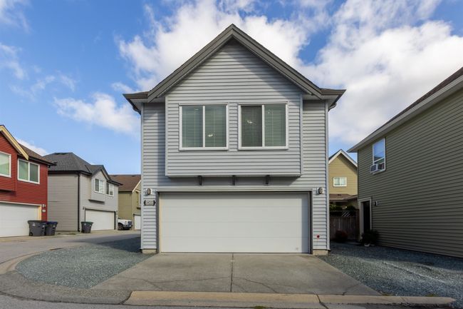19222 70 Avenue, House other with 6 bedrooms, 4 bathrooms and 4 parking in Surrey BC | Image 4