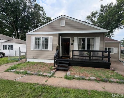 754 Loekes Dr, Florissant, MO, 63031-5228 | Card Image