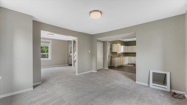 Living Room | Image 10